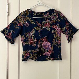 Angie floral crop top blouse flutter sleeve navy size small boho feminine fairy